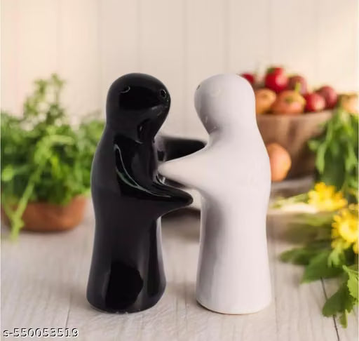 Premium Ceramic Hugging Couple Salt & Pepper Shaker Set