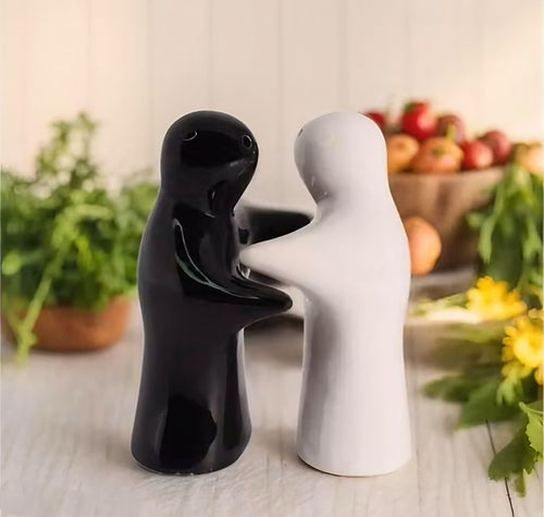 Premium Ceramic Hugging Couple Salt & Pepper Shaker Set